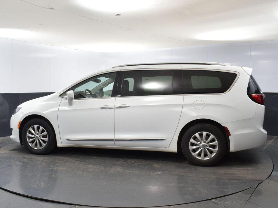 used 2019 Chrysler Pacifica car, priced at $13,435