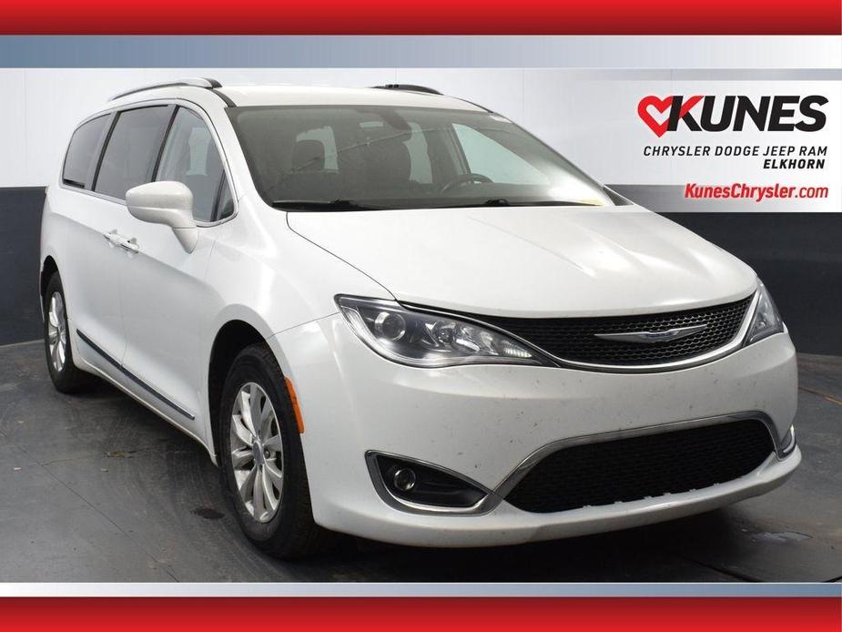 used 2019 Chrysler Pacifica car, priced at $13,435