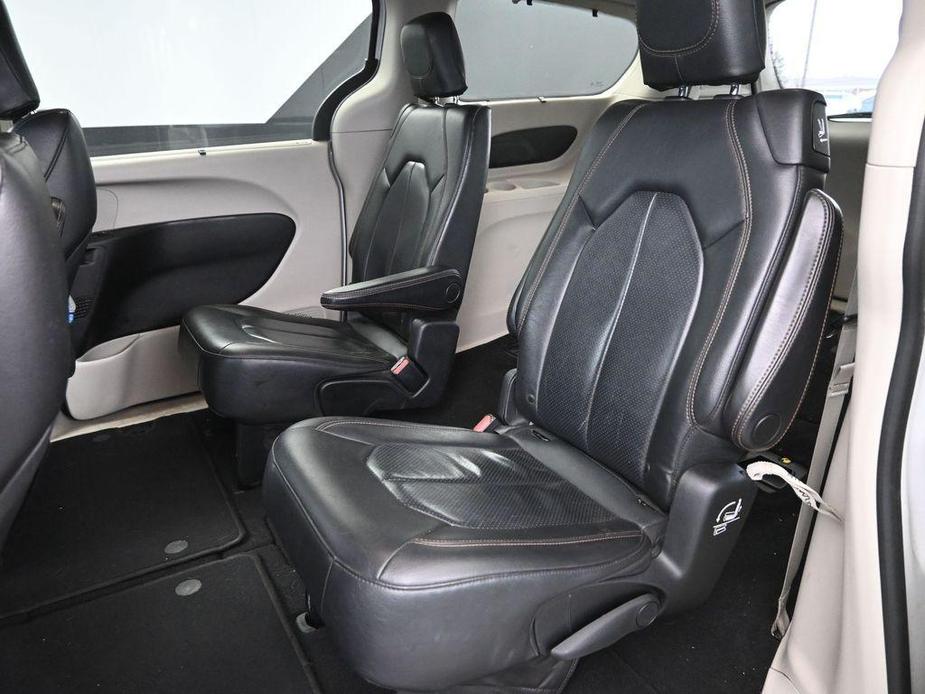 used 2019 Chrysler Pacifica car, priced at $13,435