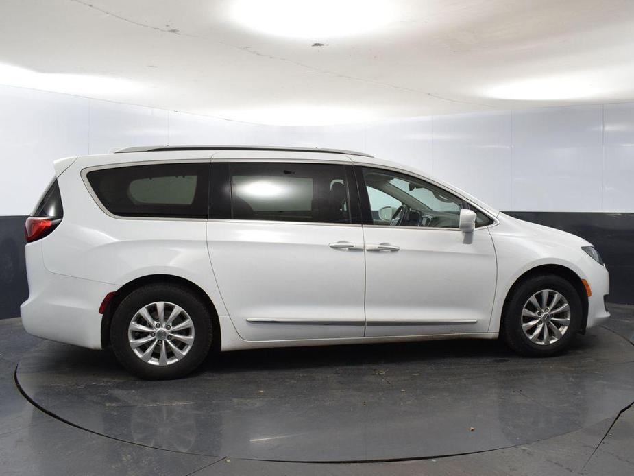 used 2019 Chrysler Pacifica car, priced at $13,435