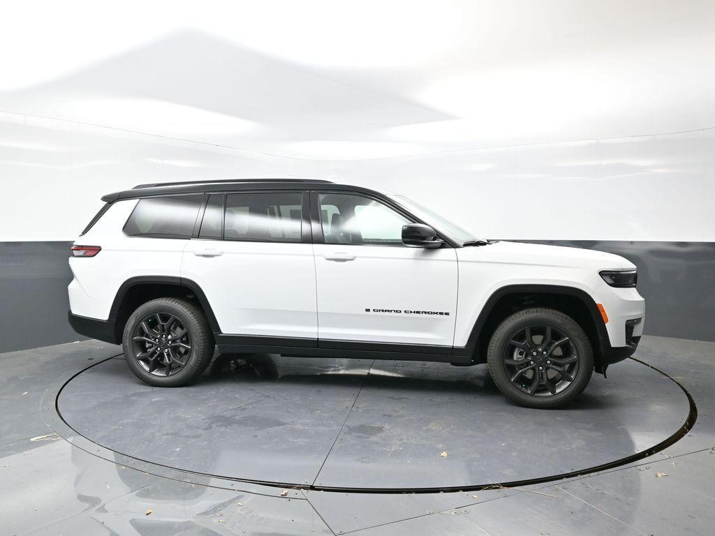 new 2025 Jeep Grand Cherokee L car, priced at $52,391