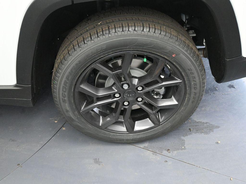 new 2025 Jeep Grand Cherokee L car, priced at $52,391