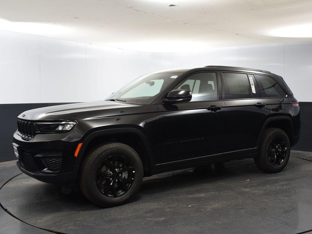 new 2025 Jeep Grand Cherokee car, priced at $41,007