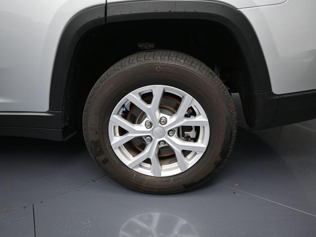 used 2023 Jeep Grand Cherokee L car, priced at $36,272