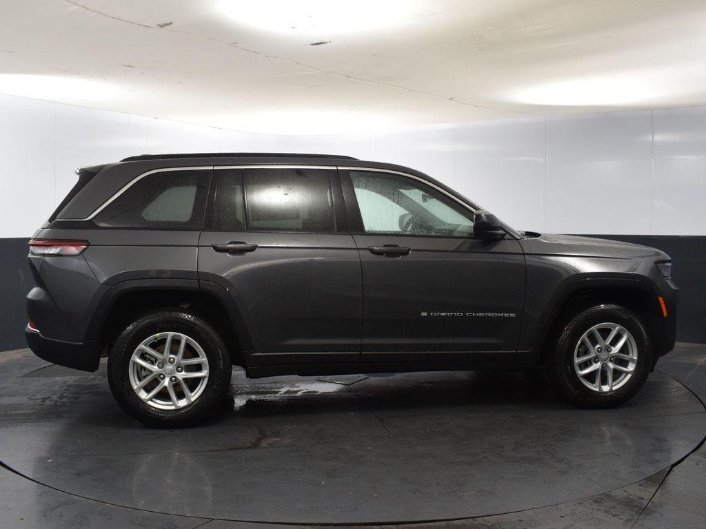 new 2025 Jeep Grand Cherokee car, priced at $37,958