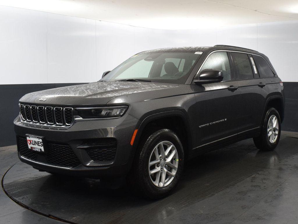 new 2025 Jeep Grand Cherokee car, priced at $37,958