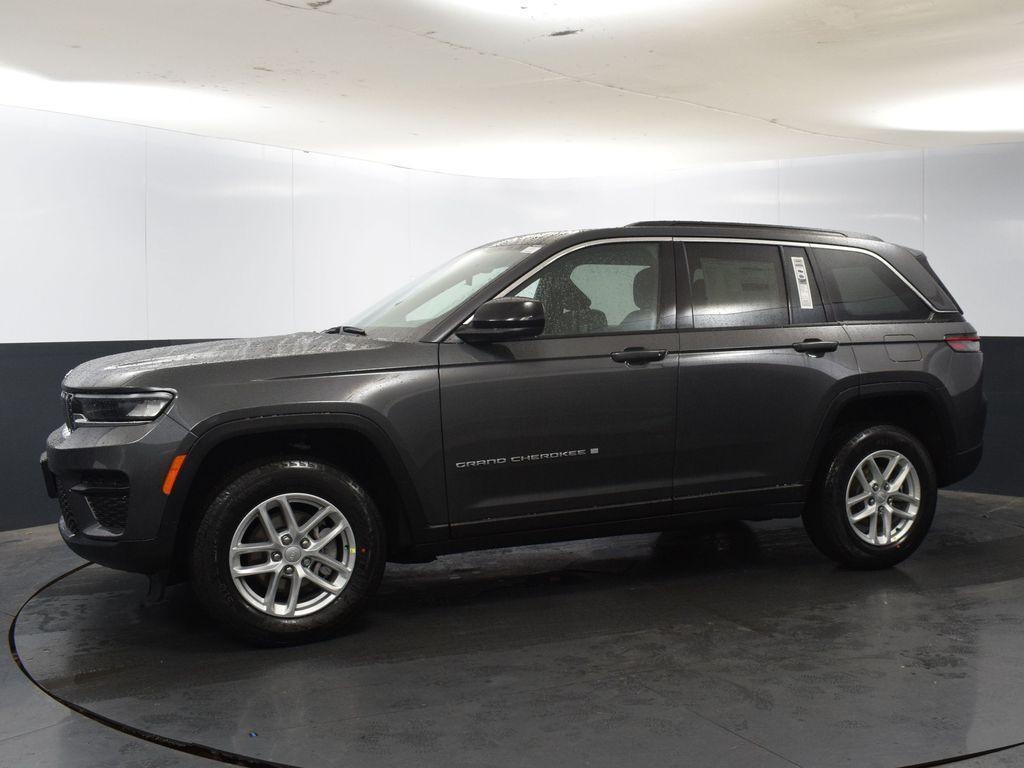 new 2025 Jeep Grand Cherokee car, priced at $37,958