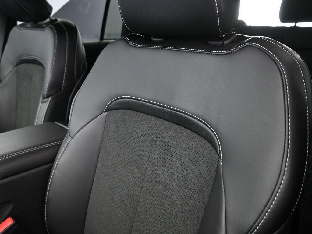new 2025 Jeep Grand Cherokee car, priced at $43,158