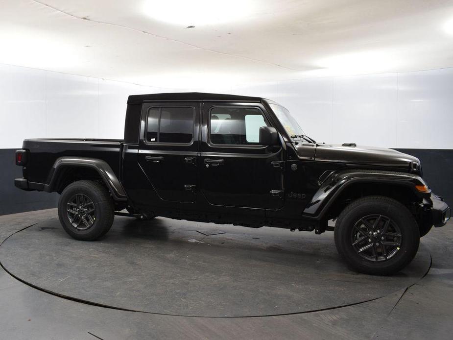 new 2024 Jeep Gladiator car, priced at $37,058