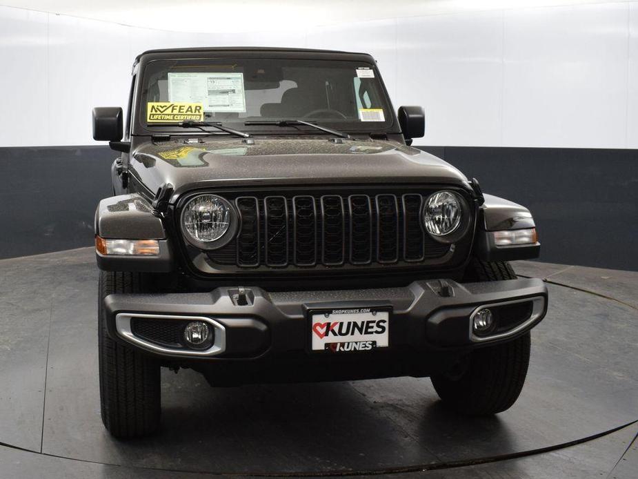 new 2024 Jeep Gladiator car, priced at $37,058