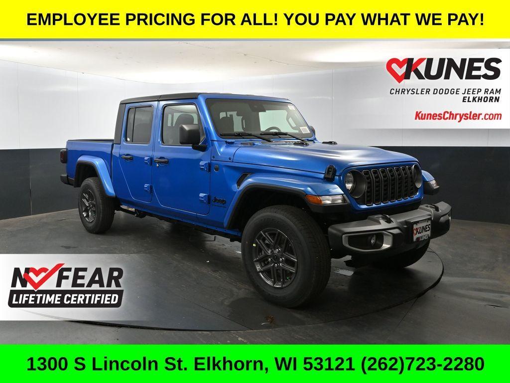 new 2025 Jeep Gladiator car, priced at $49,475