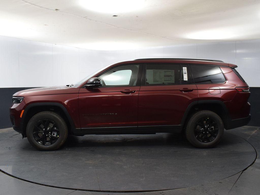 new 2025 Jeep Grand Cherokee L car, priced at $42,584