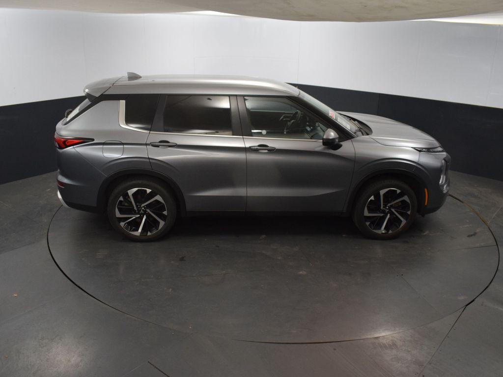 used 2024 Mitsubishi Outlander car
