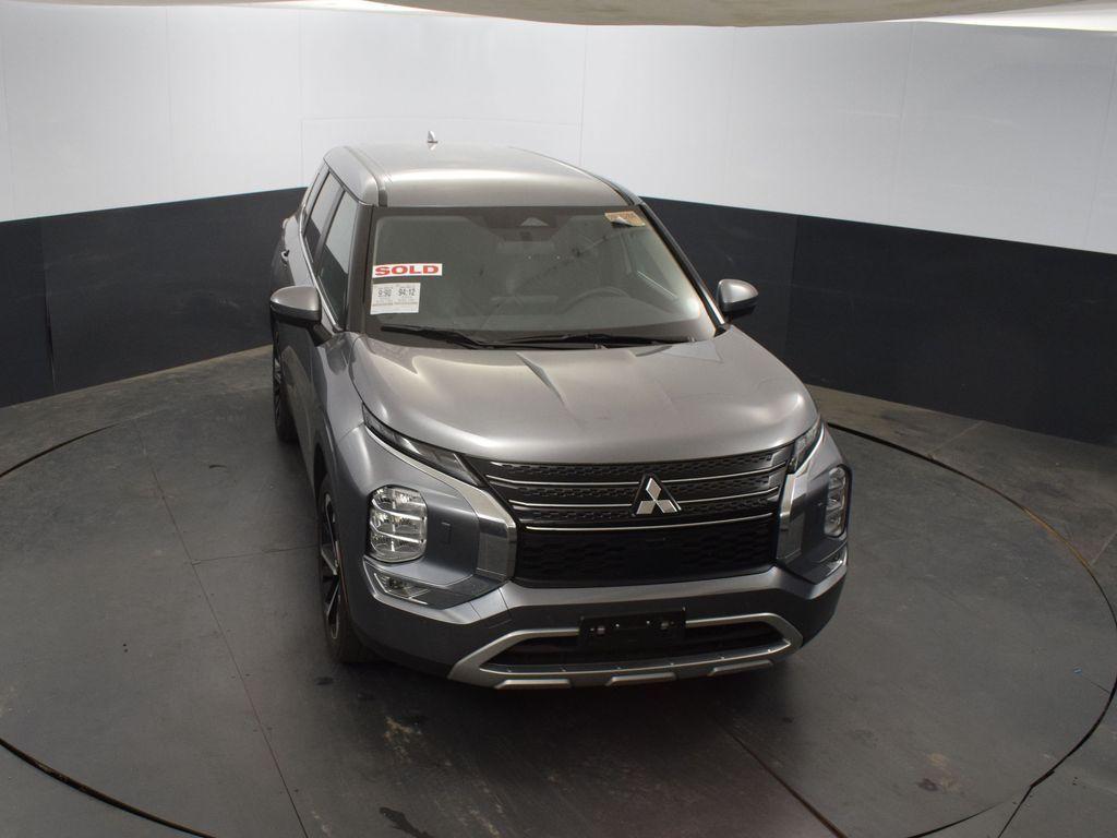 used 2024 Mitsubishi Outlander car