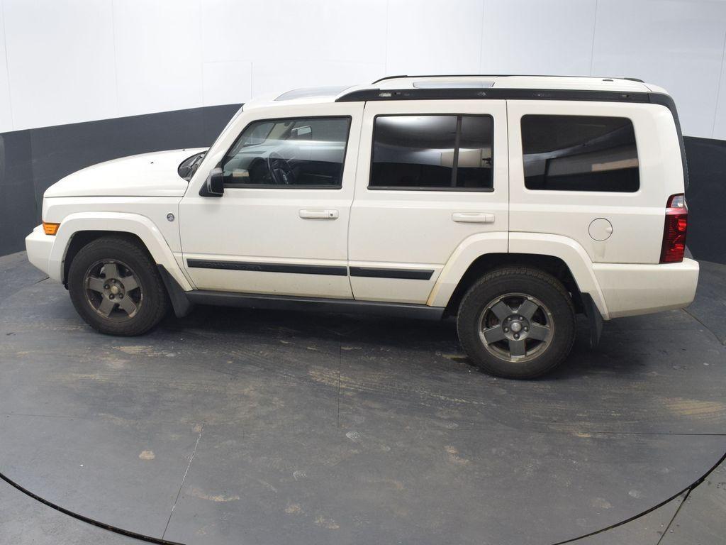 used 2007 Jeep Commander car, priced at $6,995