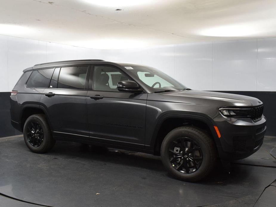 new 2025 Jeep Grand Cherokee L car, priced at $43,907