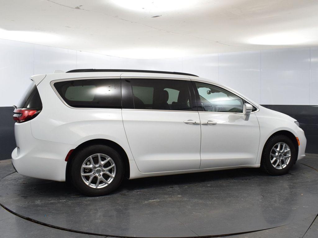 used 2022 Chrysler Pacifica car, priced at $23,074