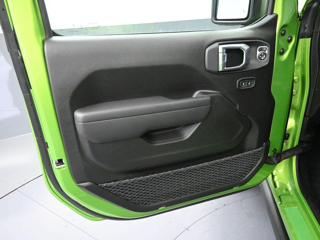 new 2026 Jeep Wrangler car, priced at $52,732