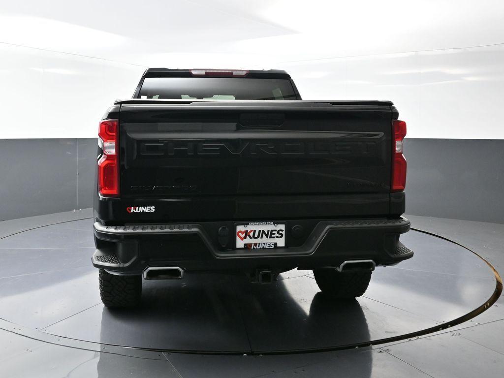 used 2021 Chevrolet Silverado 1500 car, priced at $38,474