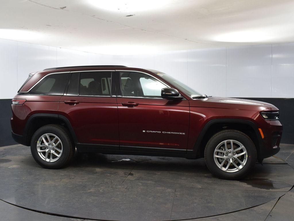 new 2025 Jeep Grand Cherokee car, priced at $38,958