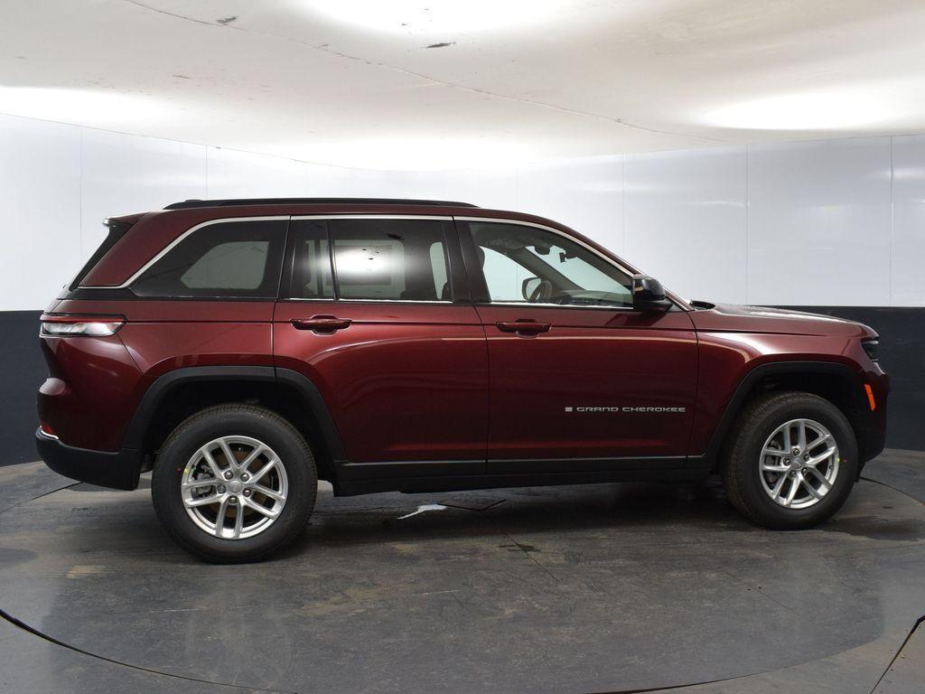 new 2025 Jeep Grand Cherokee car, priced at $38,958