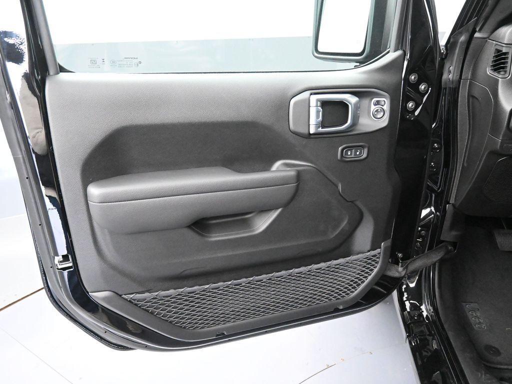 new 2026 Jeep Wrangler car, priced at $50,527