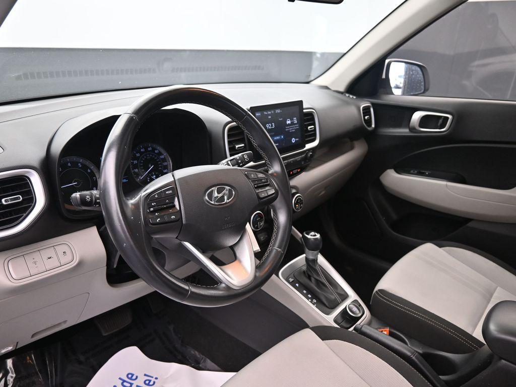 used 2022 Hyundai Venue car