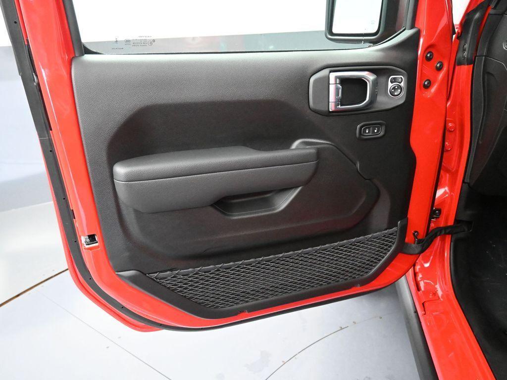 new 2026 Jeep Wrangler car, priced at $52,732