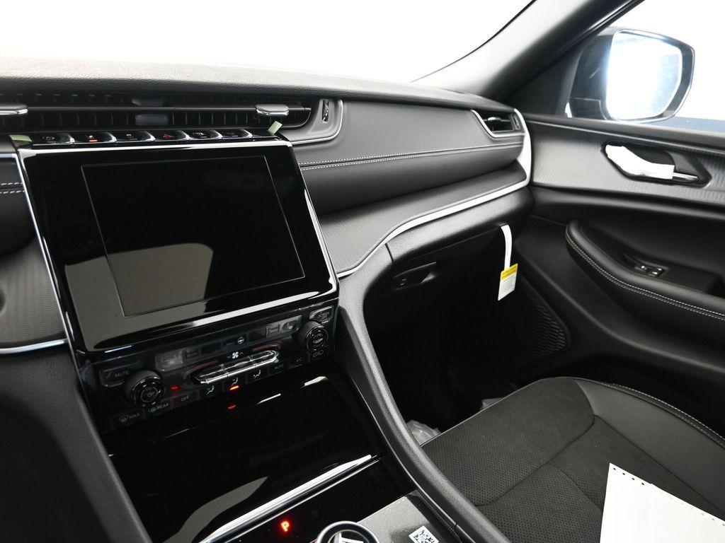 new 2025 Jeep Grand Cherokee L car, priced at $45,418