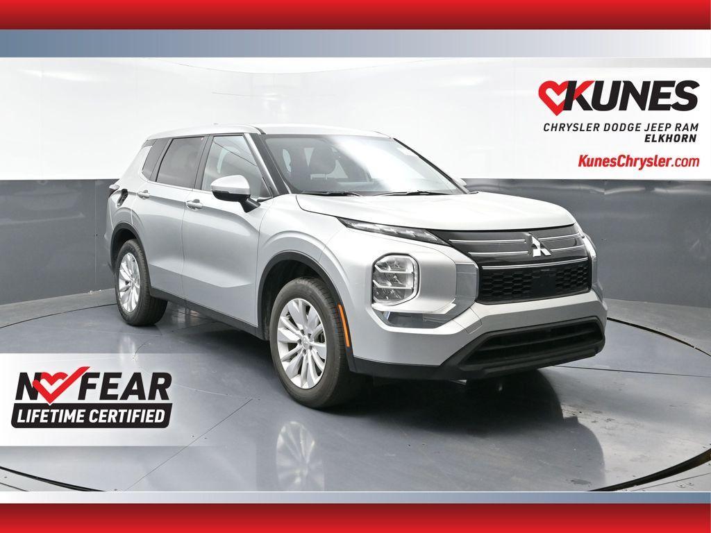 used 2025 Mitsubishi Outlander car, priced at $26,154