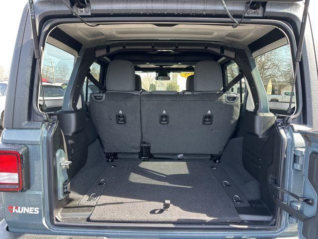 new 2025 Jeep Wrangler car, priced at $46,526