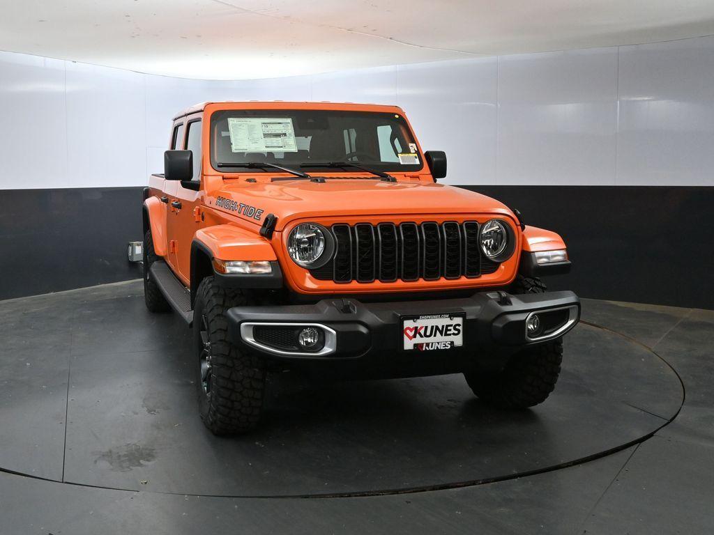 new 2025 Jeep Gladiator car, priced at $46,012
