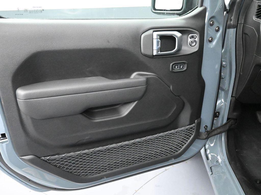 new 2026 Jeep Wrangler car, priced at $47,166