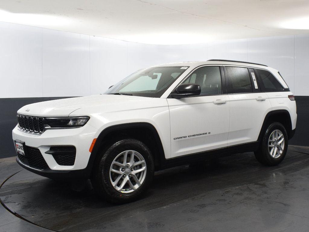 new 2025 Jeep Grand Cherokee car, priced at $37,440