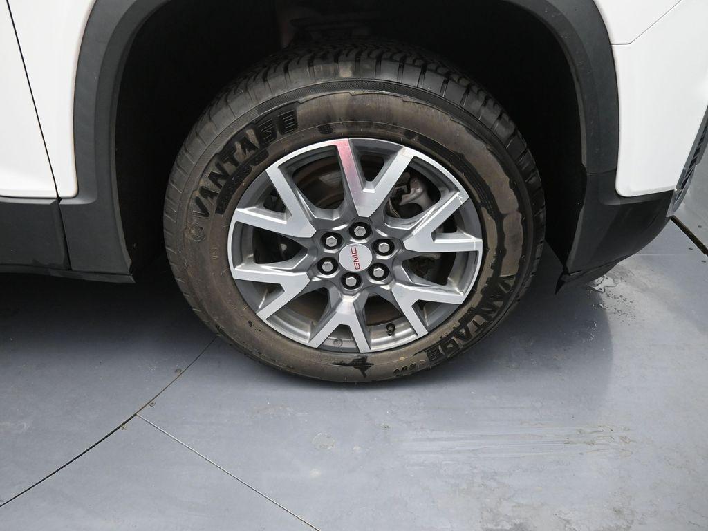 used 2023 GMC Acadia car, priced at $25,627