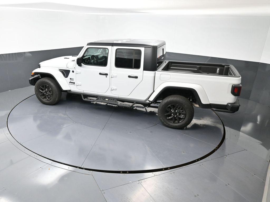 used 2023 Jeep Gladiator car