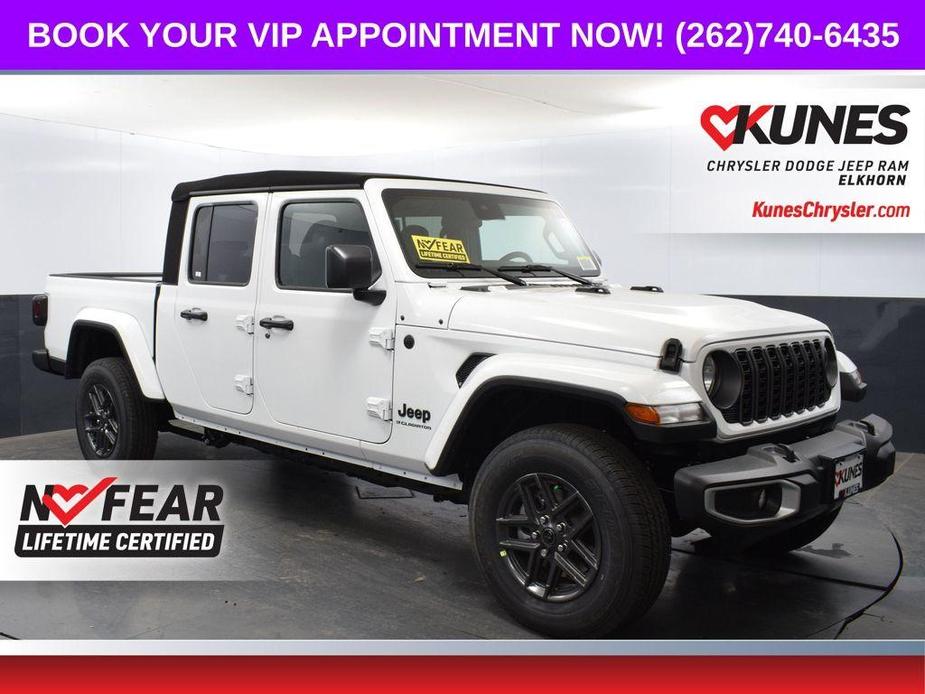 new 2024 Jeep Gladiator car, priced at $35,974