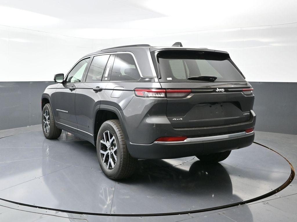 new 2025 Jeep Grand Cherokee car, priced at $50,408