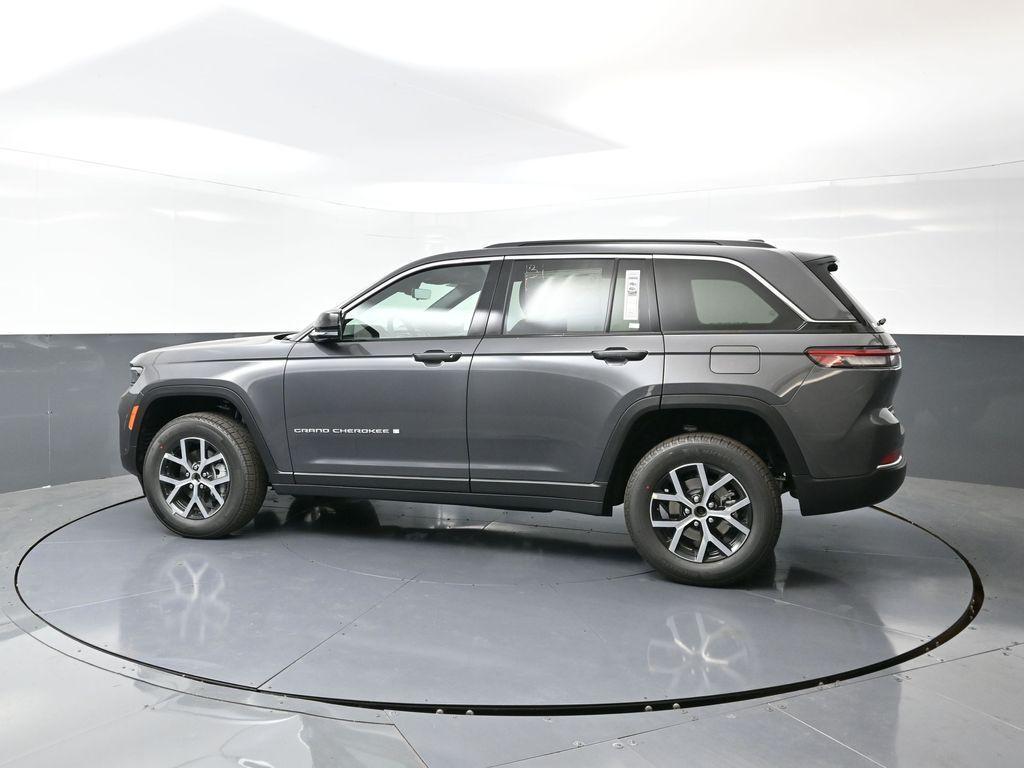 new 2025 Jeep Grand Cherokee car, priced at $50,408