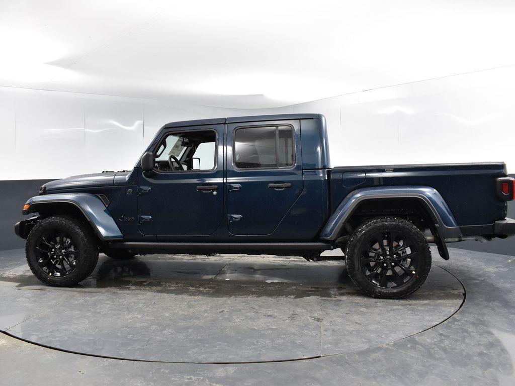 new 2025 Jeep Gladiator car, priced at $42,122