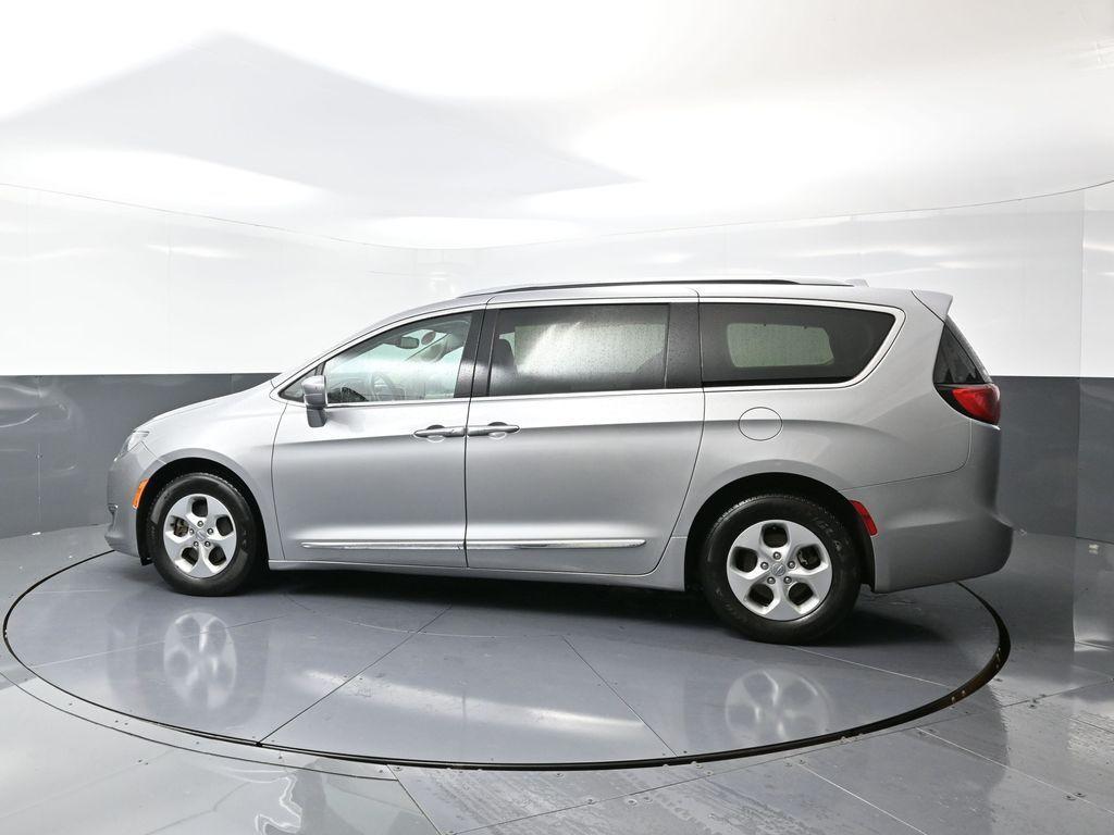 used 2017 Chrysler Pacifica car, priced at $12,419