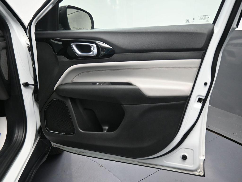 used 2024 Jeep Compass car