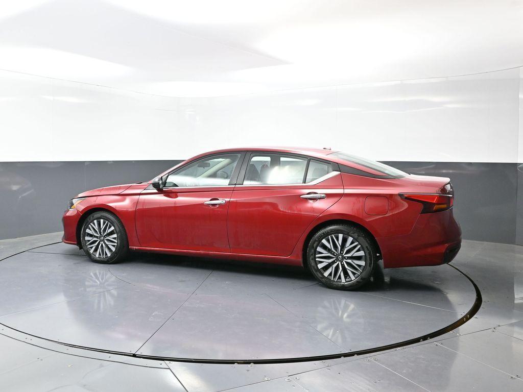 used 2025 Nissan Altima car, priced at $18,924