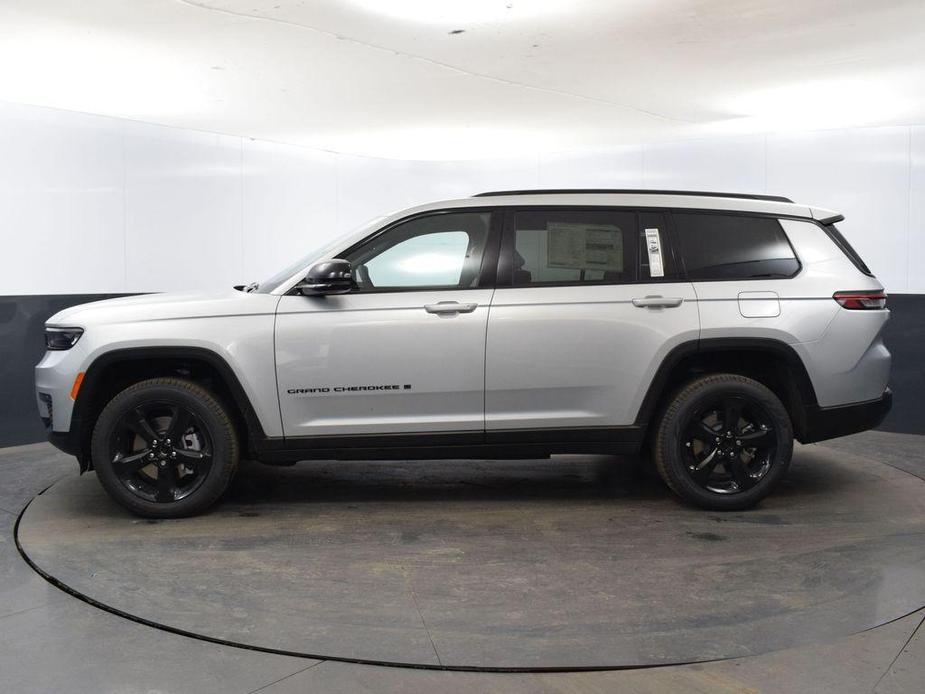 new 2024 Jeep Grand Cherokee L car, priced at $48,647