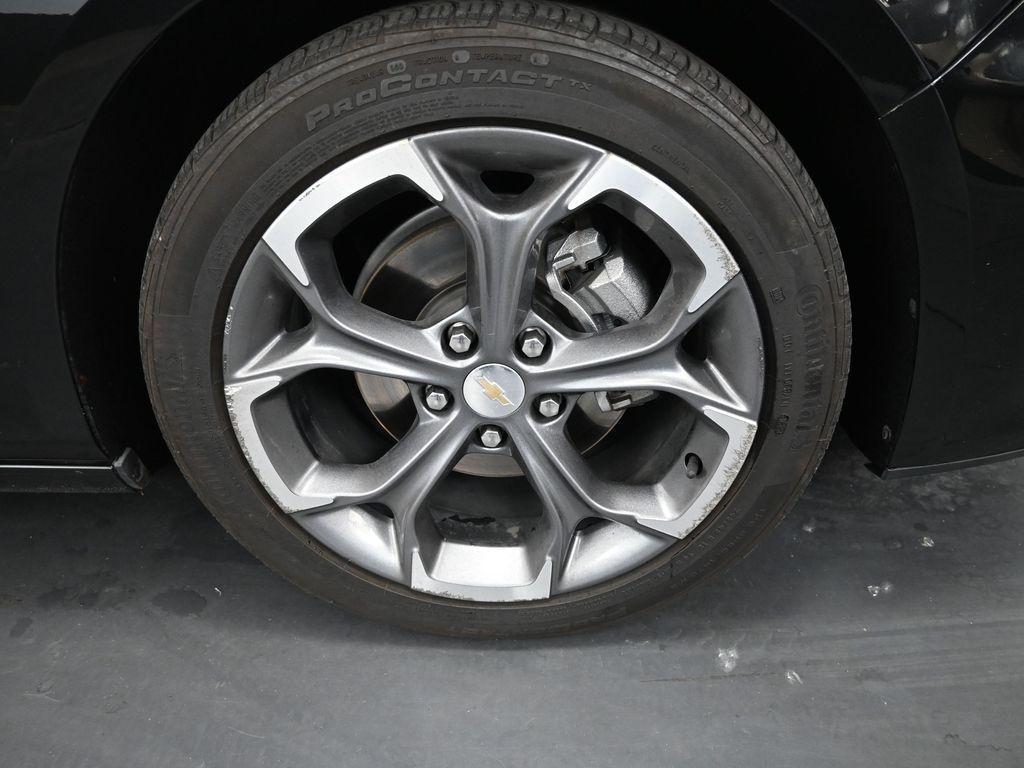 used 2024 Chevrolet Malibu car, priced at $21,747
