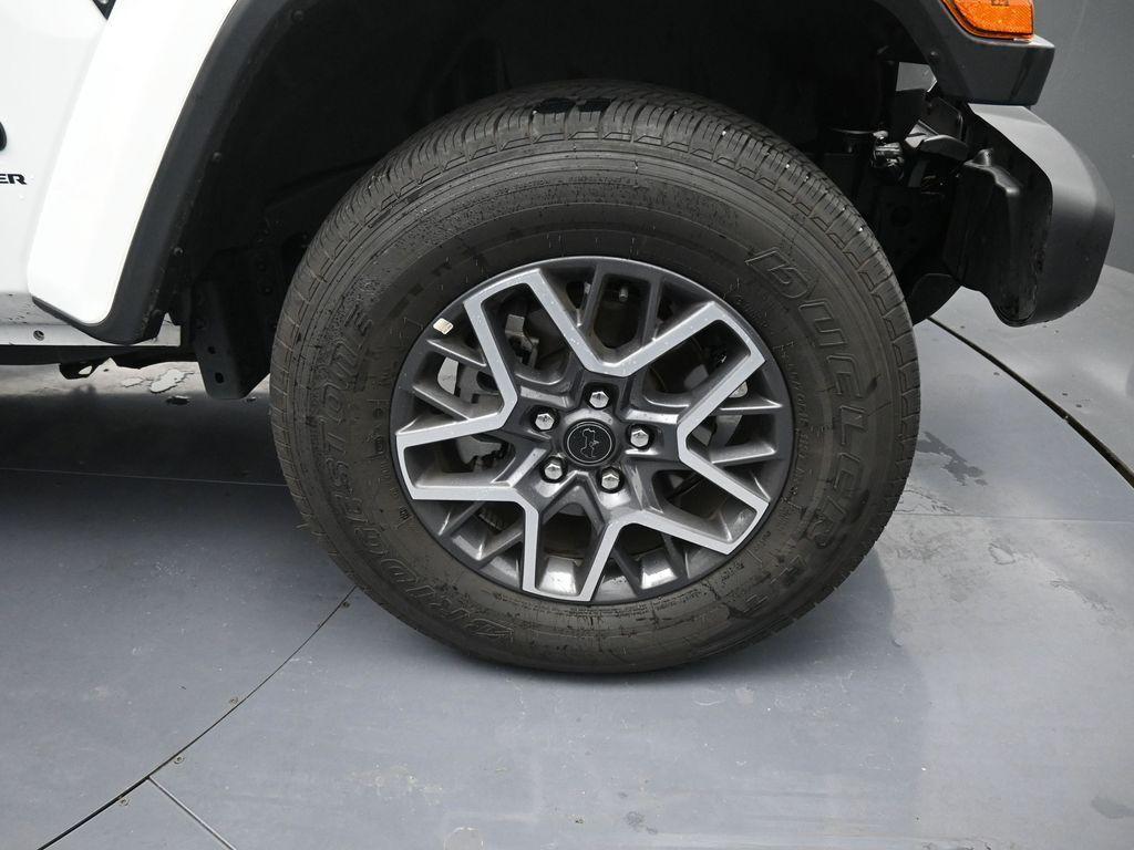 used 2025 Jeep Wrangler car, priced at $39,909