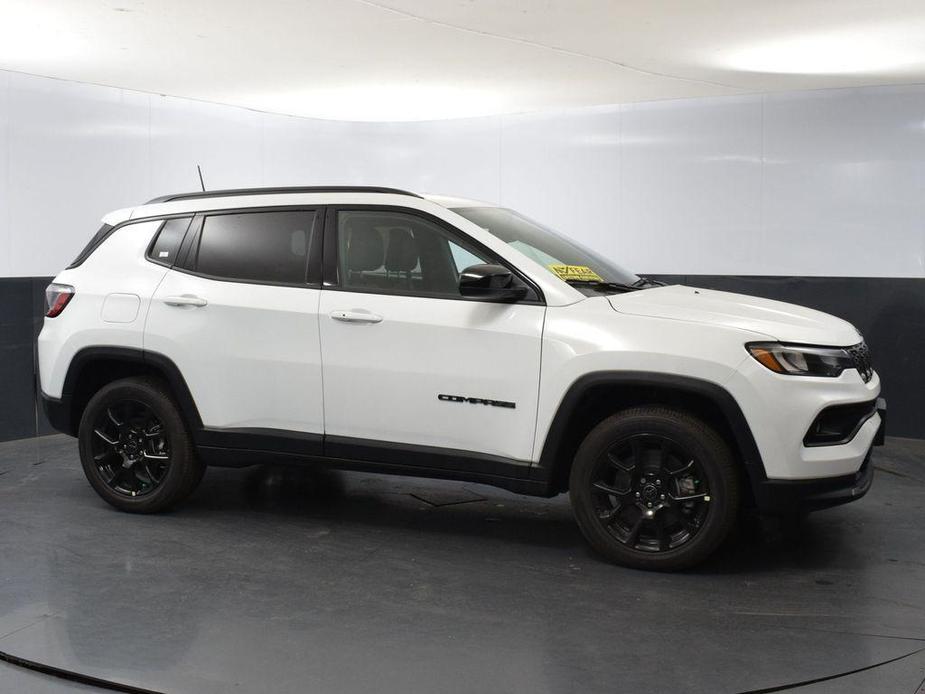 new 2025 Jeep Compass car, priced at $25,295