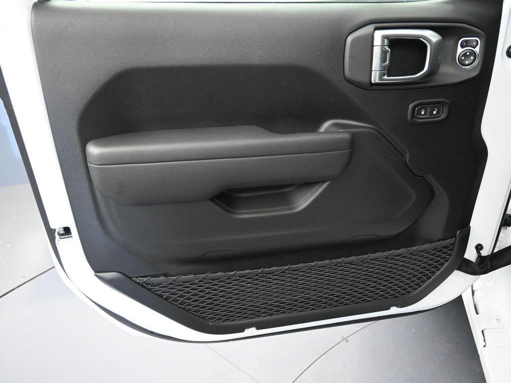 new 2026 Jeep Wrangler car, priced at $45,040