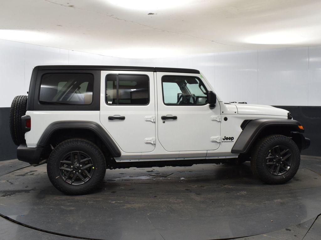 new 2025 Jeep Wrangler car, priced at $44,674