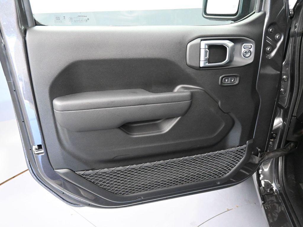 new 2026 Jeep Wrangler car, priced at $50,527